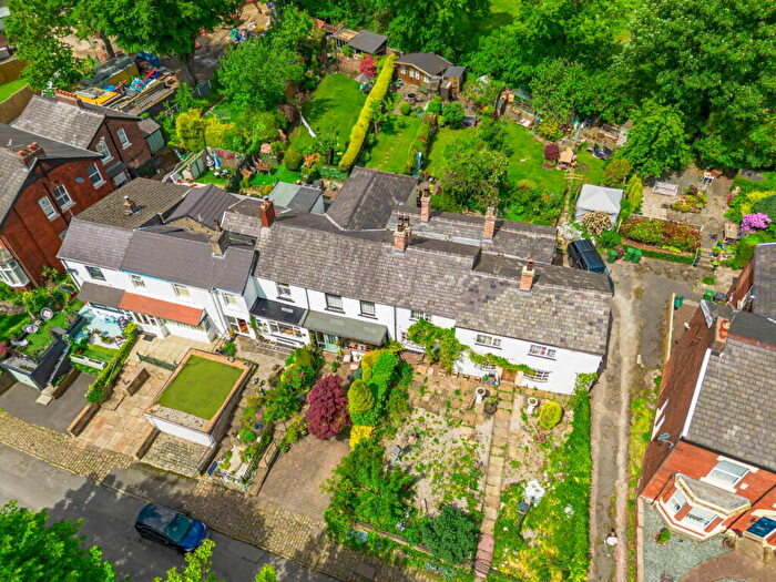 3 Bedroom Cottage For Sale In Currier Lane, Ashton-under-lyne, OL6