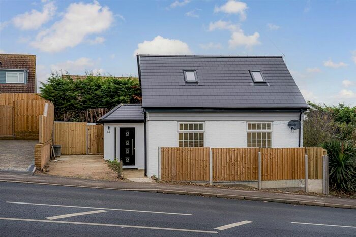 3 Bedroom Property To Rent In Borstal Hill, Whitstable CT5