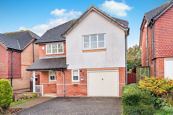 4 Bedroom Detached House For Sale In Ascot Place, Bletchley, Milton Keynes, MK3