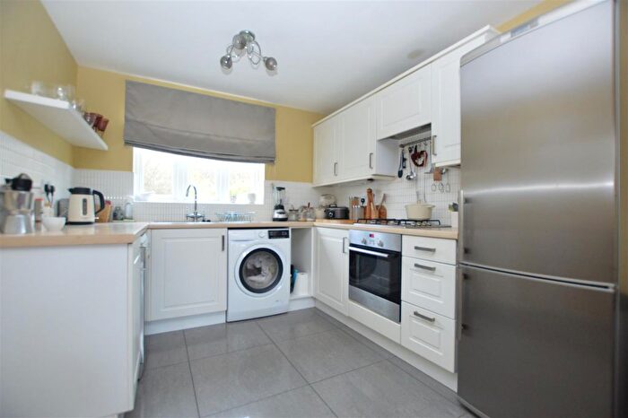 3 Bedroom Link Detached House To Rent In Worcester Road, Norwich, NR5