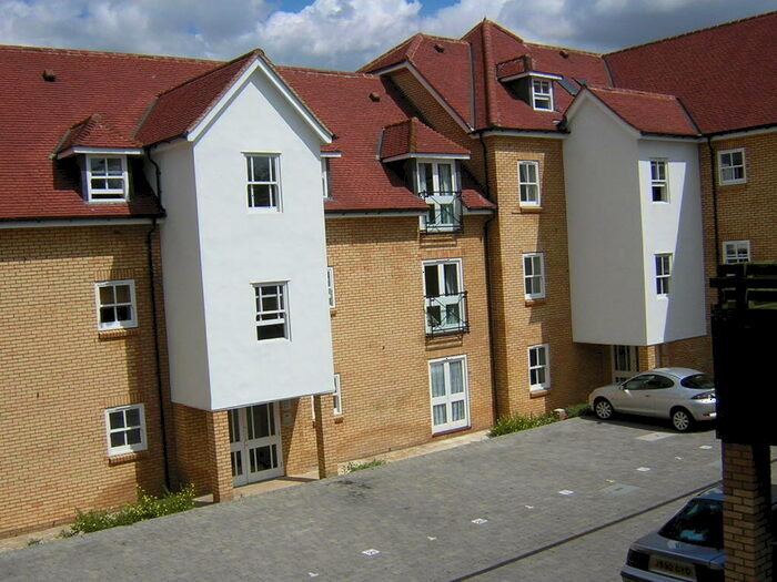 2 Bedroom Flat To Rent In Phillips Court, Royston, SG8