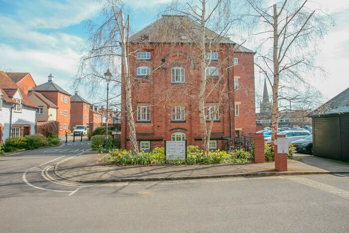 2 Bedroom Apartment To Rent In Coopers Lane, Abingdon, OX14