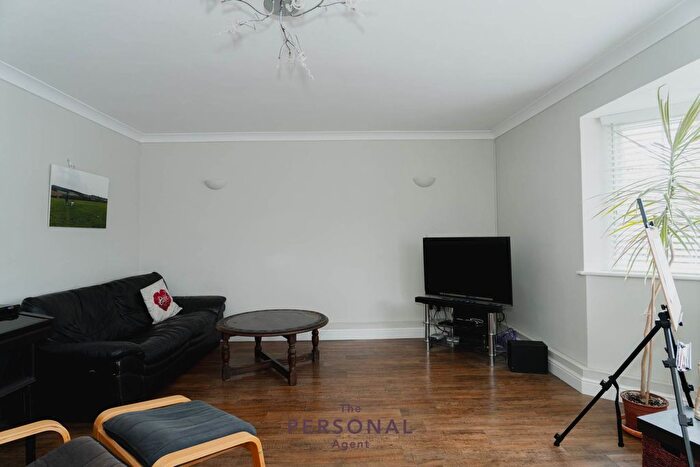 2 Bedroom Flat To Rent In Danehurst Court, Epsom, KT17