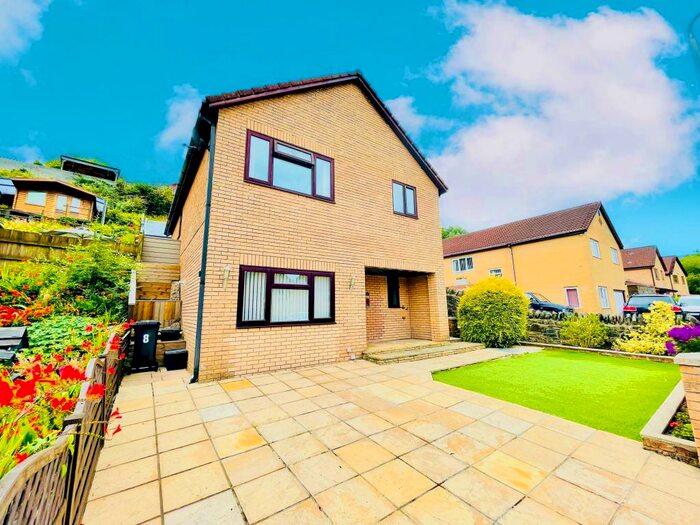 4 Bedroom Detached House To Rent In Heol Nant Caiach, Treharris, CF46