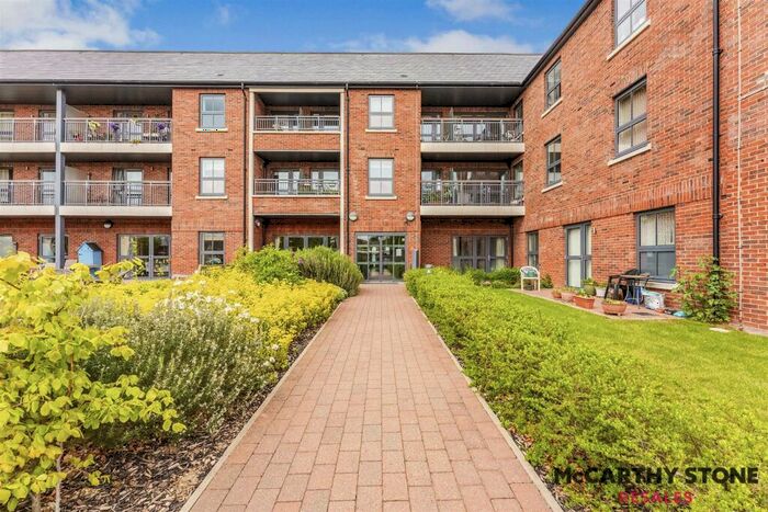 2 Bedroom Apartment For Sale In Lancer House, Butt Road, Colchester, CO2