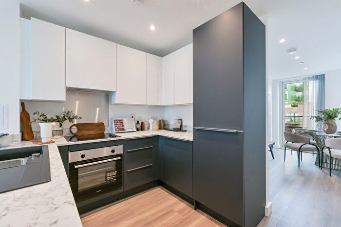 1 Bedroom Flat For Sale In The Restorey, D Central Way, London, NW10