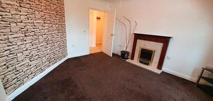 2 Bedroom Flat To Rent In Wood Court Brooklands Rd, Sale, M33
