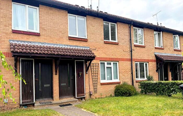 1 Bedroom Maisonette For Sale In Taylor Close, Orpington, Kent, BR6