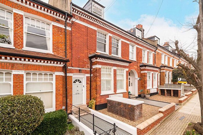 2 Bedroom Flat For Sale In Veronica Road, Balham, SW17