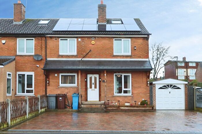 3 Bedroom End Of Terrace House For Sale In Lowedges Road, Sheffield, S8