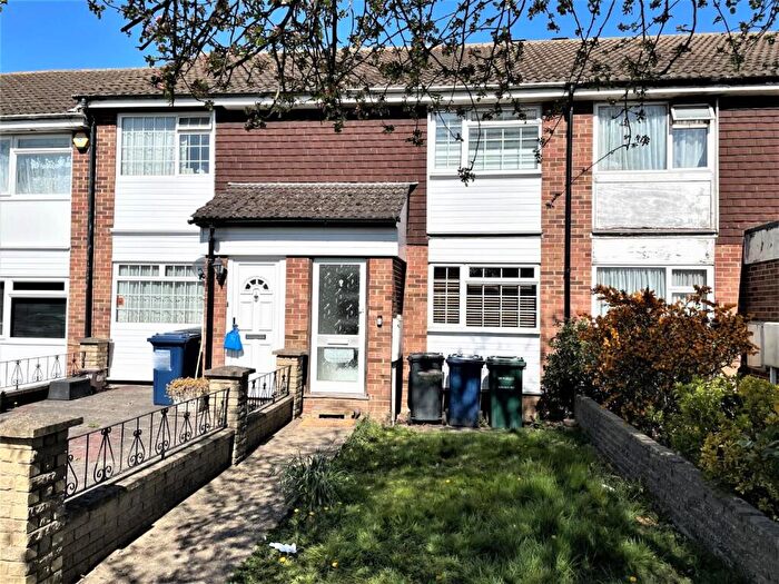 2 Bedroom Terraced House To Rent In Field Mead, Mill Hill, NW7