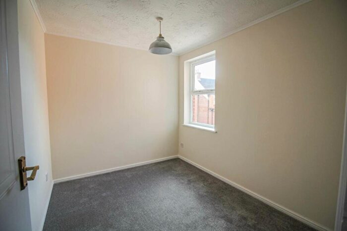 2 Bedroom Flat For Sale In Rowan Place - Excellent Amenities & Access, M5