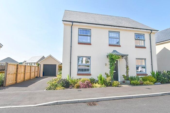 4 Bedroom Detached House For Sale In Longfield Drive, Wedmore, BS28