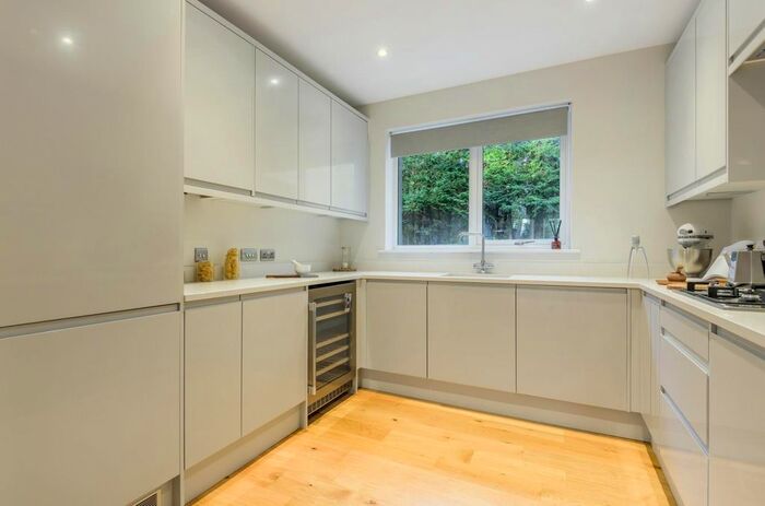 2 Bedroom Flat For Sale In Tekels Park, Camberley, GU15