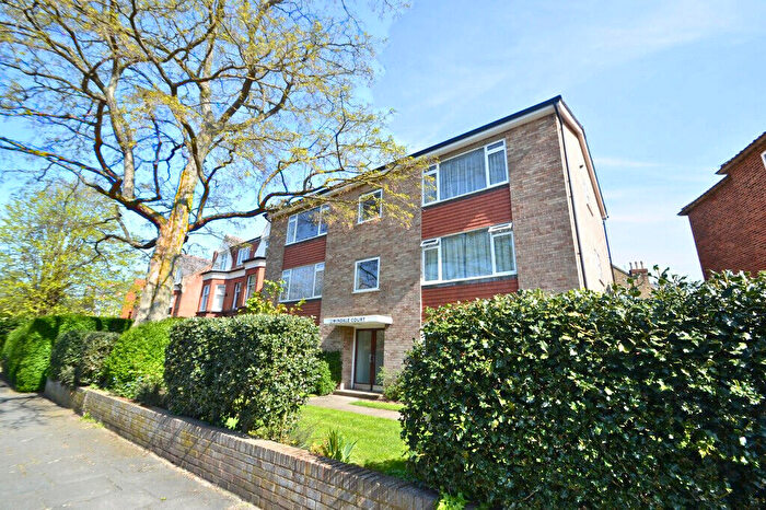 1 Bedroom Flat To Rent In Surbiton, KT5