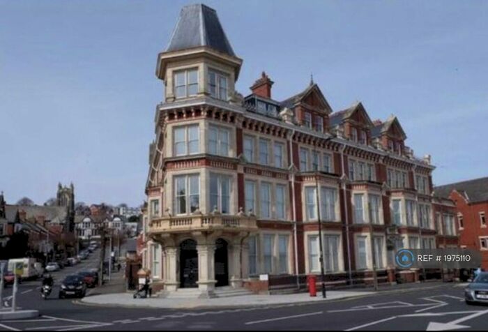 2 Bedroom Flat To Rent In Windsor Court, Barry, CF62