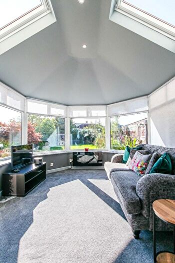 3 Bedroom Semi-Detached House For Sale In Whitecroft Road, West Moor, NE12