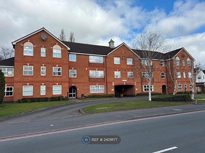 2 Bedroom Flat To Rent In Newton Road, Great Barr, Birmingham, B43