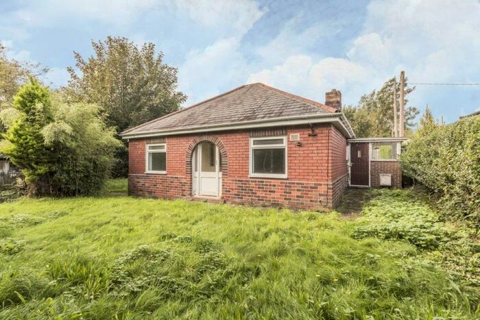 2 Bedroom Bungalow To Rent In St. Annes Close, Pontnewydd, Cwmbran, NP44