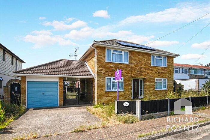 4 Bedroom Detached House For Sale In No Chain - Lappmark Road, Canvey Island, SS8