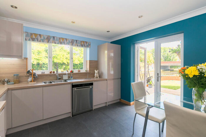 4 Bedroom Detached House For Sale In Station Street, Misterton, Doncaster, DN10