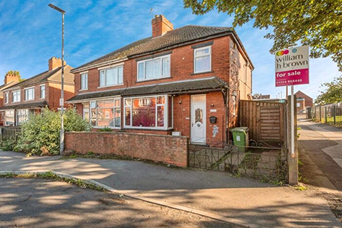 3 Bedroom Semi-Detached House For Sale In Hallgarth Avenue, Scunthorpe, DN16