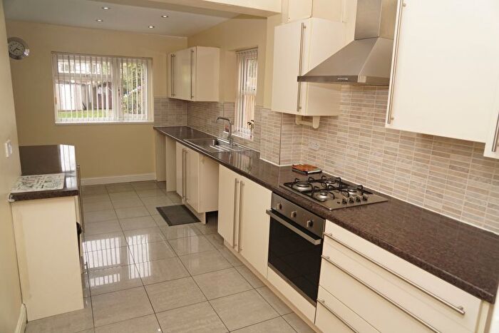 3 Bedroom Semi-Detached House To Rent In Cubley Road, Hall Green, B28