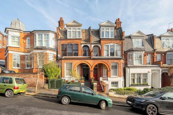 2 Bedroom Flat To Rent In Hillfield Park, London, N10
