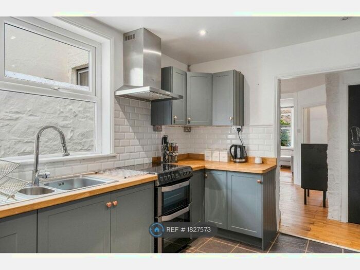 4 Bedroom Terraced House To Rent In Richmond Street, Penzance, TR18