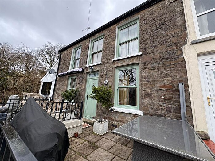 3 Bedroom Cottage For Sale In Quarry Road, Upper Brynamman, Ammanford, SA18