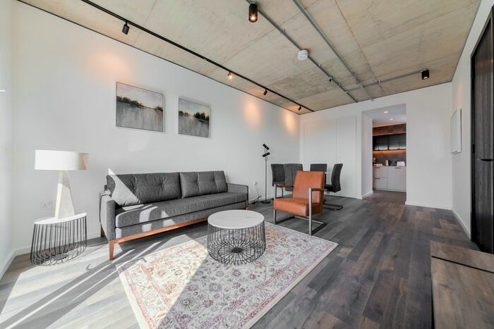 1 Bedroom Flat To Rent In Lawrence Road, London, N15