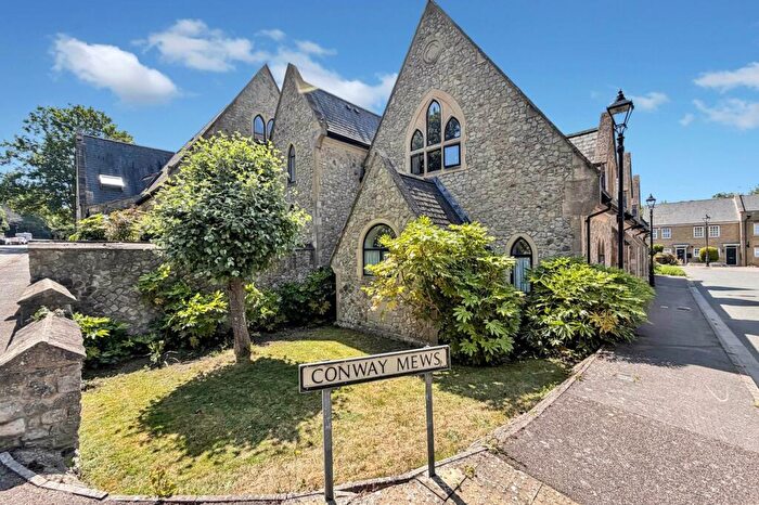 2 Bedroom Apartment For Sale In Conway Mews, Brompton, Gillingham, ME7
