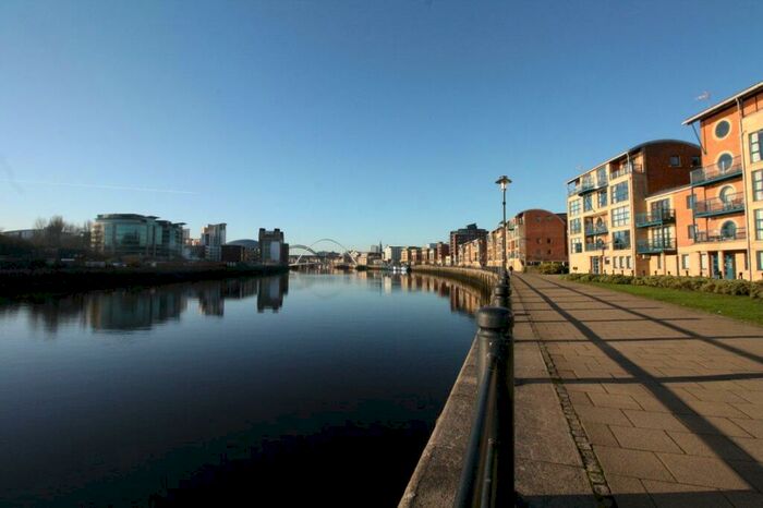 2 Bedroom Apartment To Rent In Mariners Wharf, Newcastle Quayside, NE1