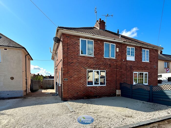 3 Bedroom Semi-Detached House For Sale In Riddell Avenue, Langold, Worksop, S81