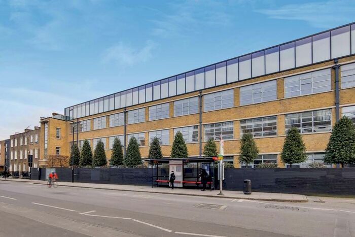 2 Bedroom Flat To Rent In Bayham Street, Camden Town, London, NW1