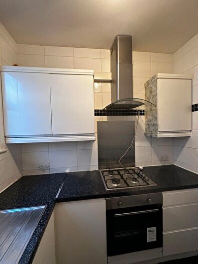 2 Bedroom Flat To Rent In Johnstone Road, London, E6