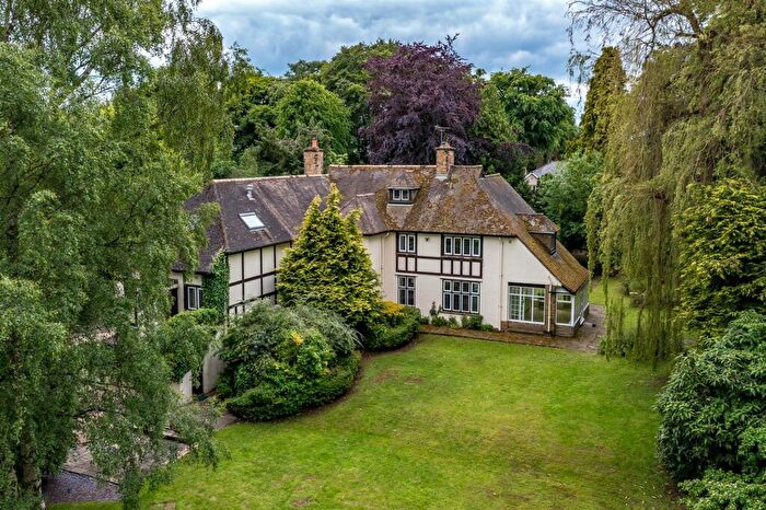 6 Bedroom Detached House To Rent In Ling Lane, Scarcroft, Leeds, LS14