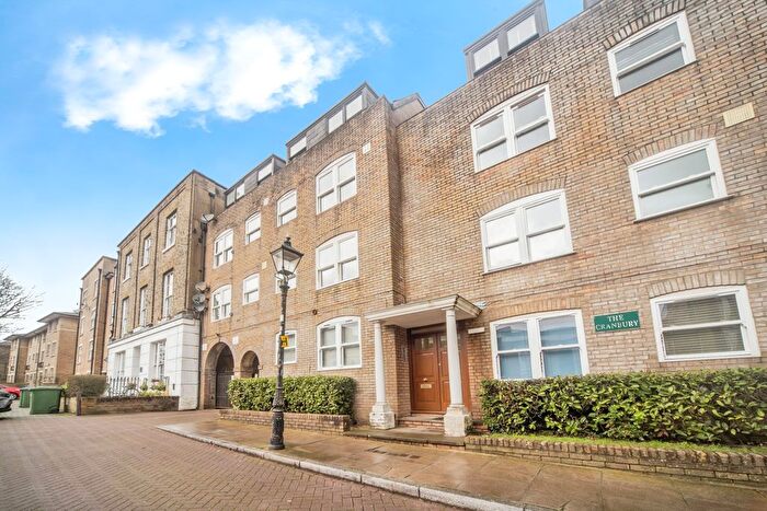 2 Bedroom Flat For Sale In Cranbury Terrace, Southampton, SO14
