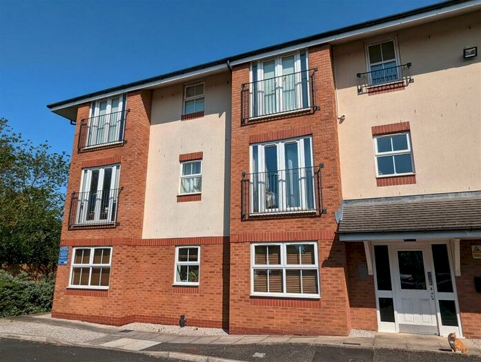 2 Bedroom Flat To Rent In Hillcrest Court, Breck Road Wallasey, CH44