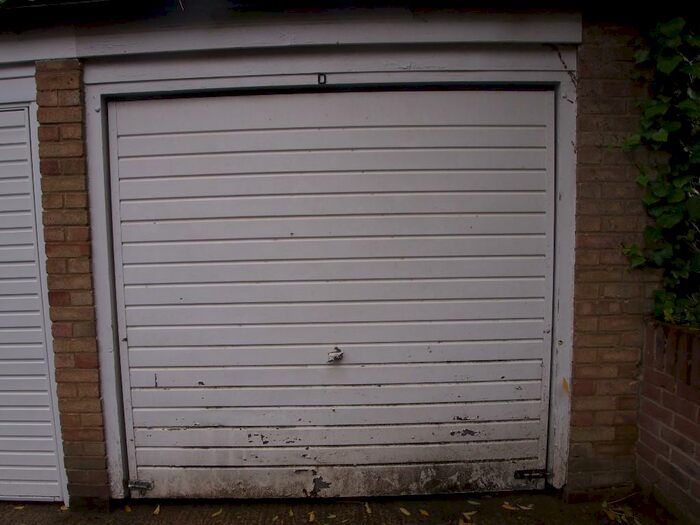 Garage / Parking To Rent In Village Road, London, EN1