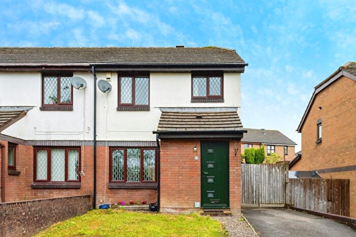 3 Bedroom Semi-Detached House For Sale In Heol Cadnawes, Cwmrhydyceirw, Swansea, SA6