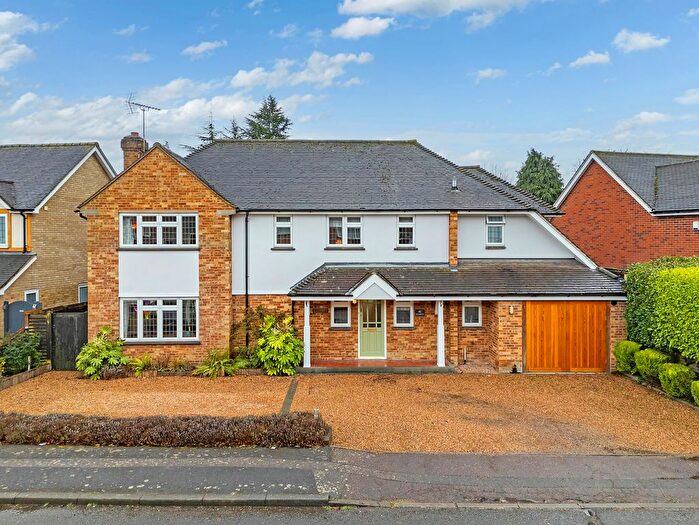 4 Bedroom Detached House For Sale In Willow Green, Ingatestone, CM4