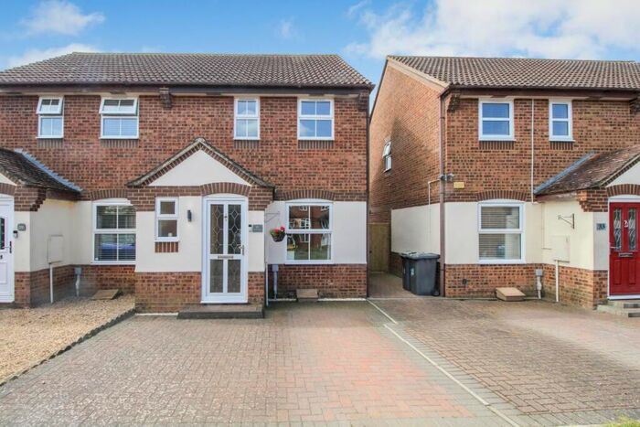 3 Bedroom Semi-Detached House For Sale In Gadsden Close, Cranfield, Bedford, MK43