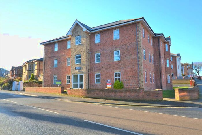 2 Bedroom Apartment To Rent In North Road, Shanklin, PO37
