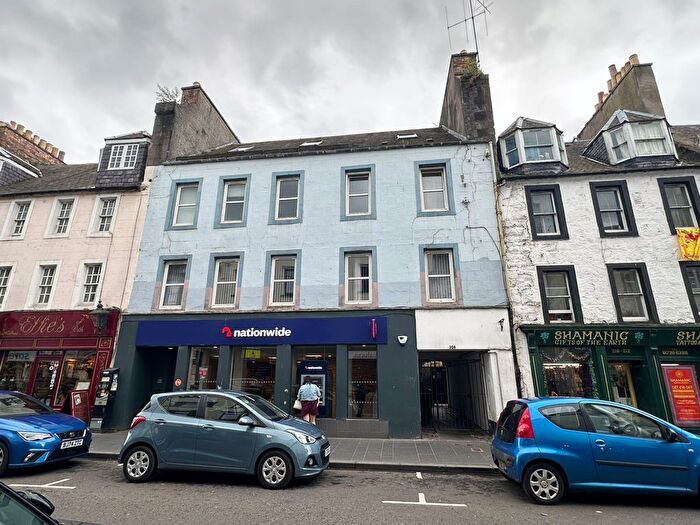 3 Bedroom Flat To Rent In A, High Street, Perth, Perth And Kinross, PH1
