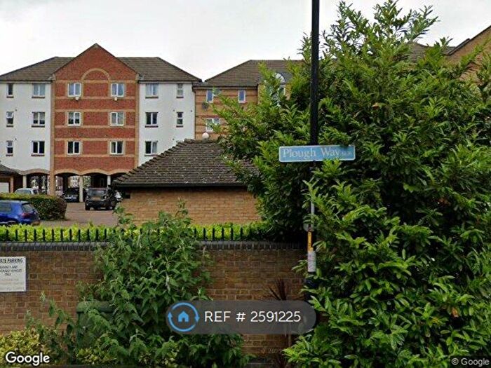 2 Bedroom Flat To Rent In Dunnage Crescent, Surrey Quays, SE16