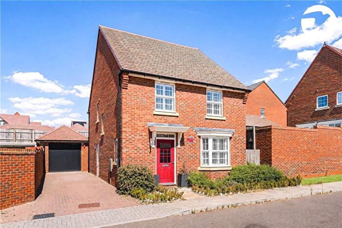 4 Bedroom Detached House For Sale In Freeman Close, Castle Hill, Ebbsfleet Valley, Swanscombe, DA10
