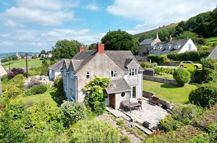 4 Bedroom Detached House For Sale In Selsley West, Stroud, GL5