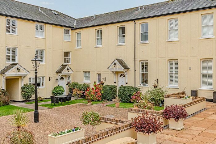 2 Bedroom Property To Rent In Courtyard Mews, Chapmore End, Ware, SG12
