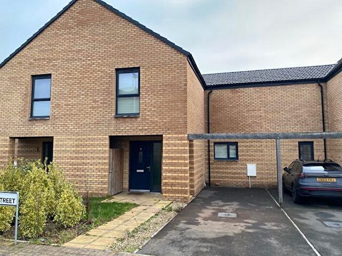 3 Bedroom Flat To Rent In Willowbrook Street, St. Mellons, Cardiff, CF3